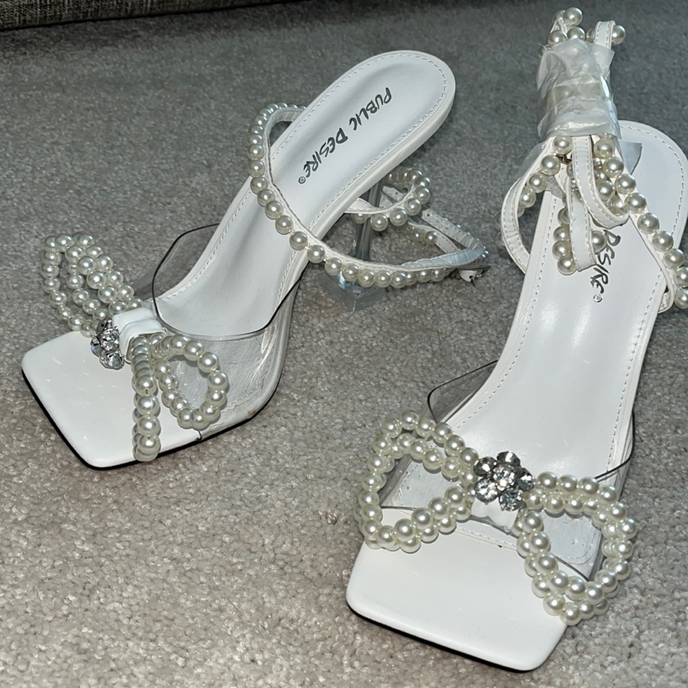 Brand New Bridal Pearl Heels